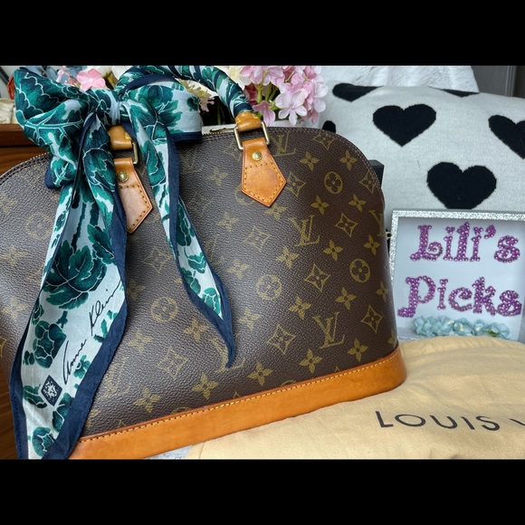 Pre love Alma LV, a sign of watermark, and burn. - Picture 1 of 16